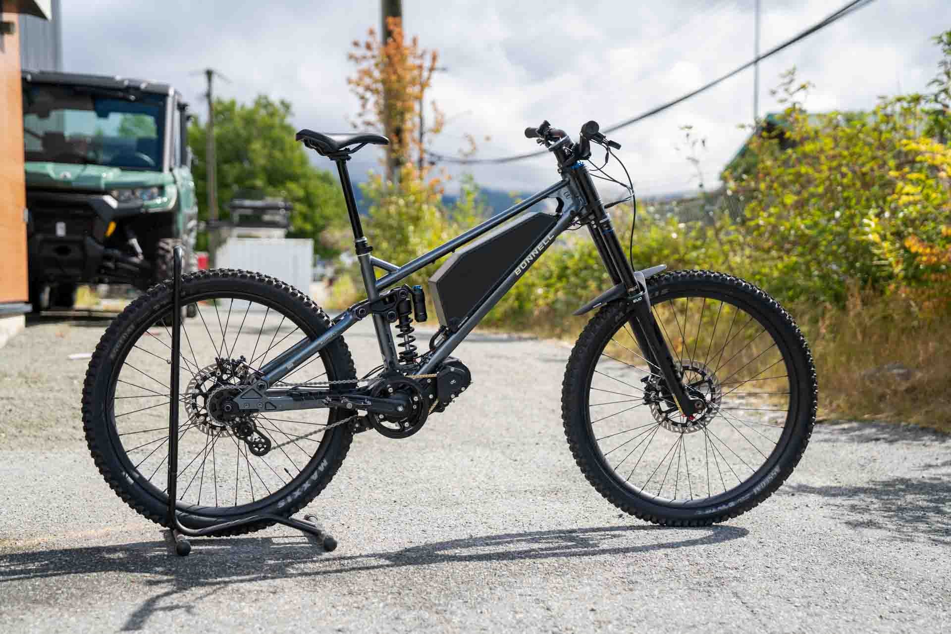 Bonnell 775 MX Grey